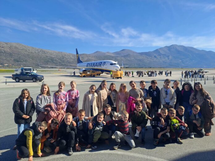 Trećaši na terenskoj nastavi u Zračnoj luci Ruđer Bošković